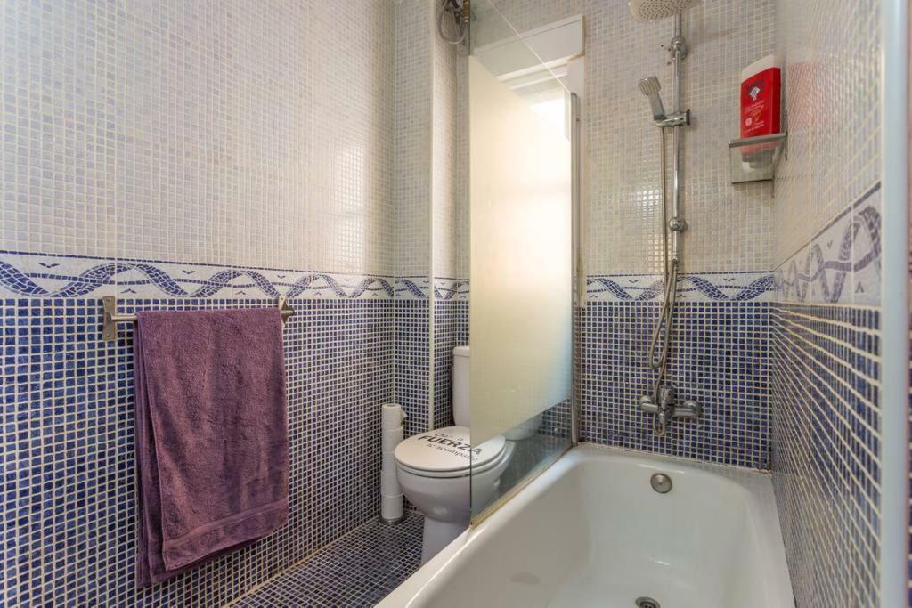 Apartamento Urgel Madrid Bagian luar foto