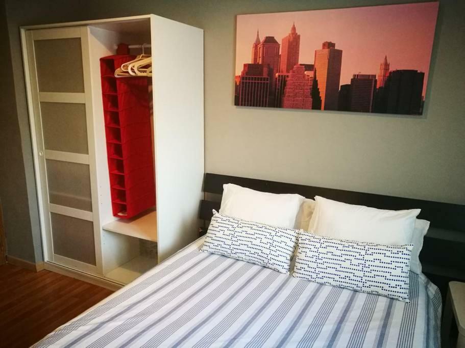 Apartamento Urgel Madrid Bagian luar foto